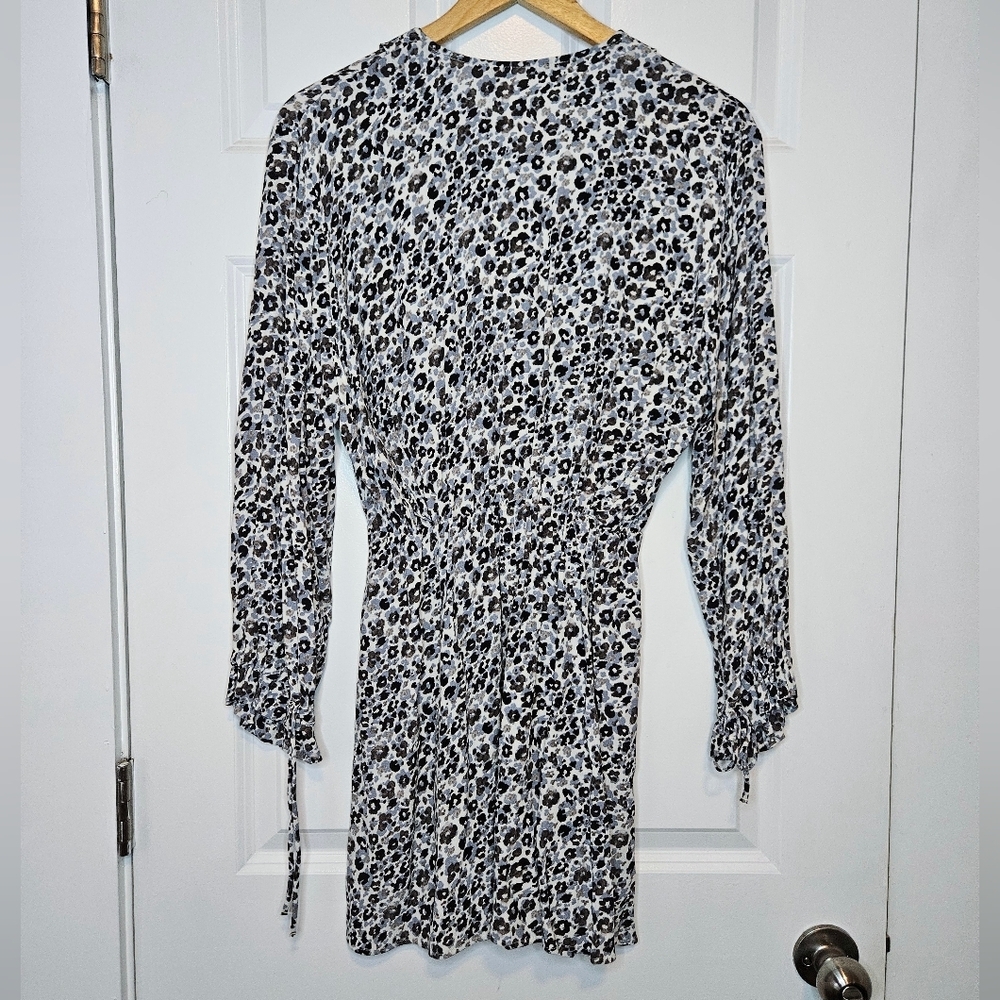 Zara Floral Long Sleeve Deep Plunge Flowy Mini Dress NWT XS - Picture 6 of 8